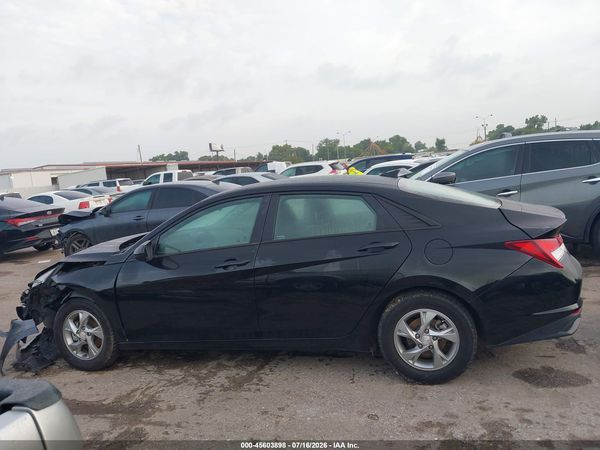 2022 HYUNDAI ELANTRA SE