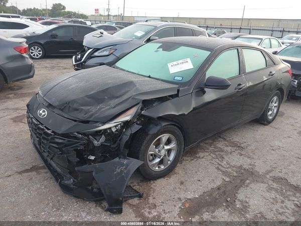 2022 HYUNDAI ELANTRA SE