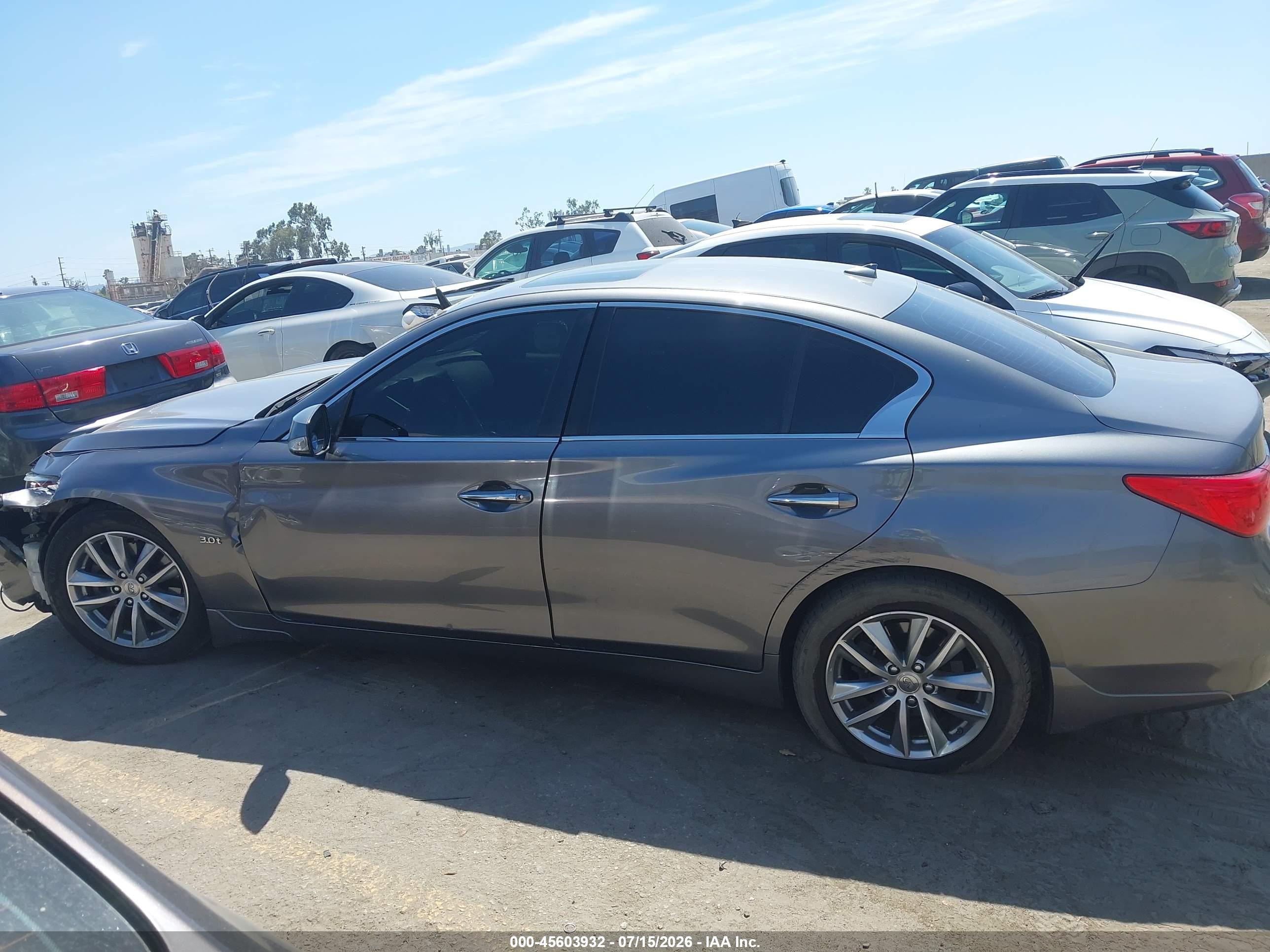 2016 INFINITI Q50 3.0T PREMIUM