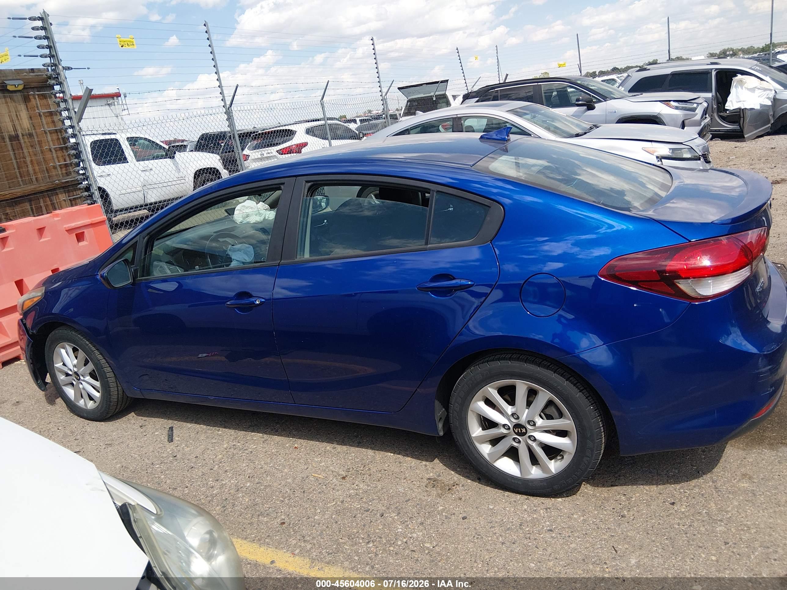 2017 KIA FORTE S