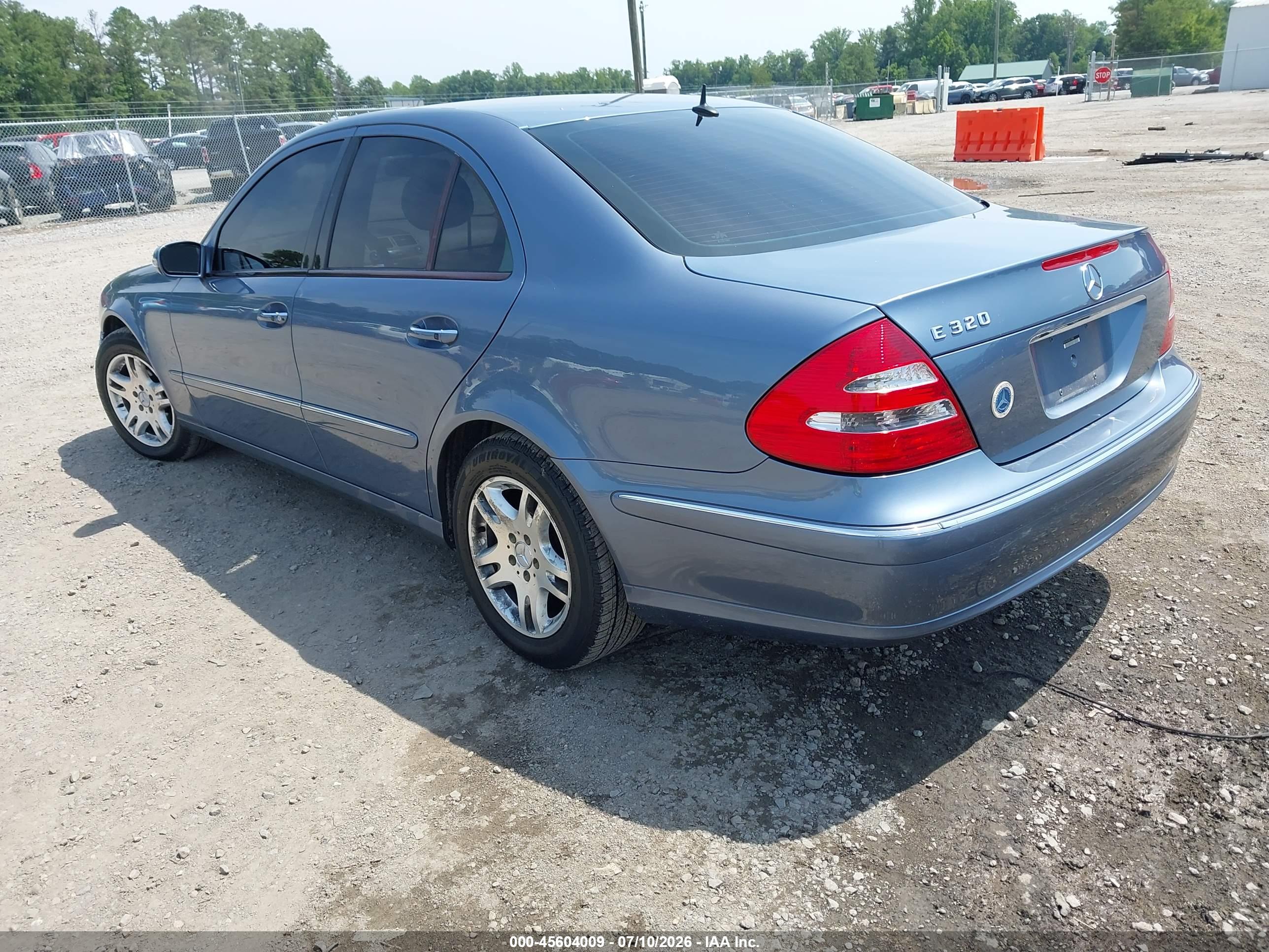 2003 MERCEDES-BENZ E 320 E320