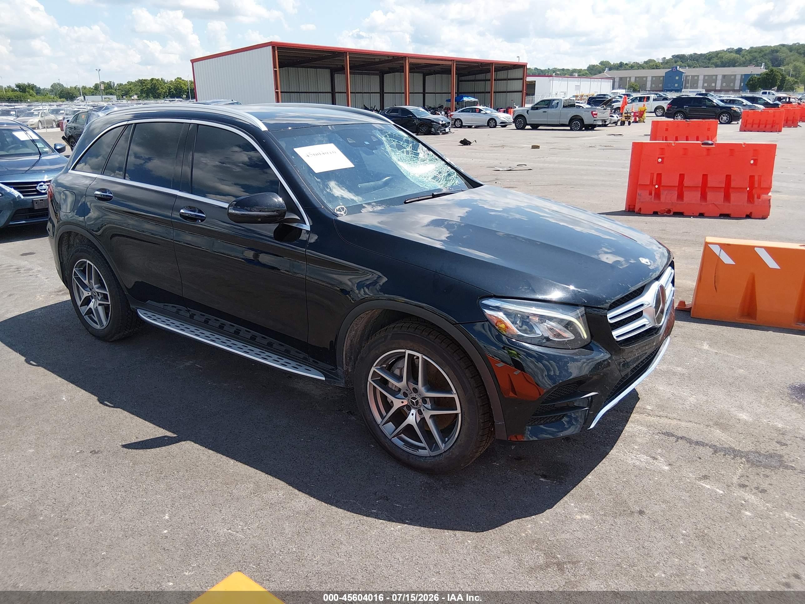 2019 MERCEDES-BENZ GLC 300 4MATIC