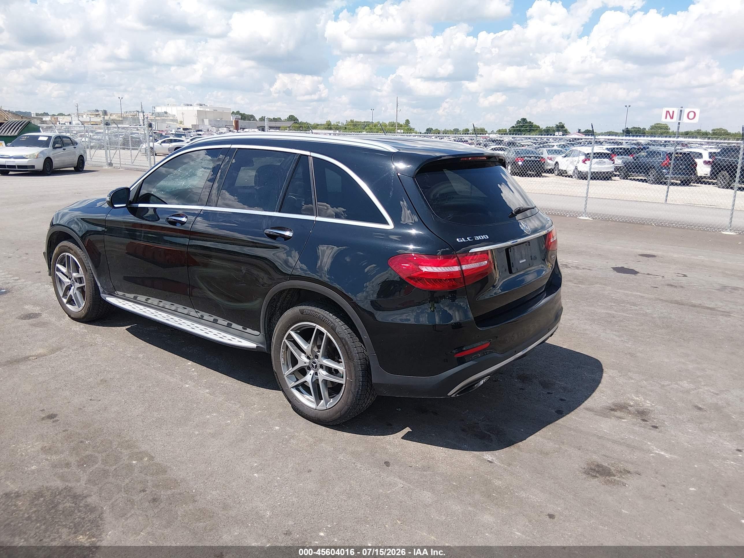 2019 MERCEDES-BENZ GLC 300 4MATIC