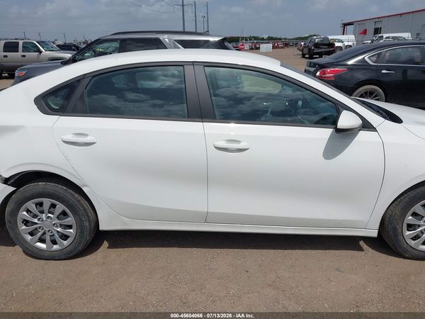 2024 KIA FORTE LX