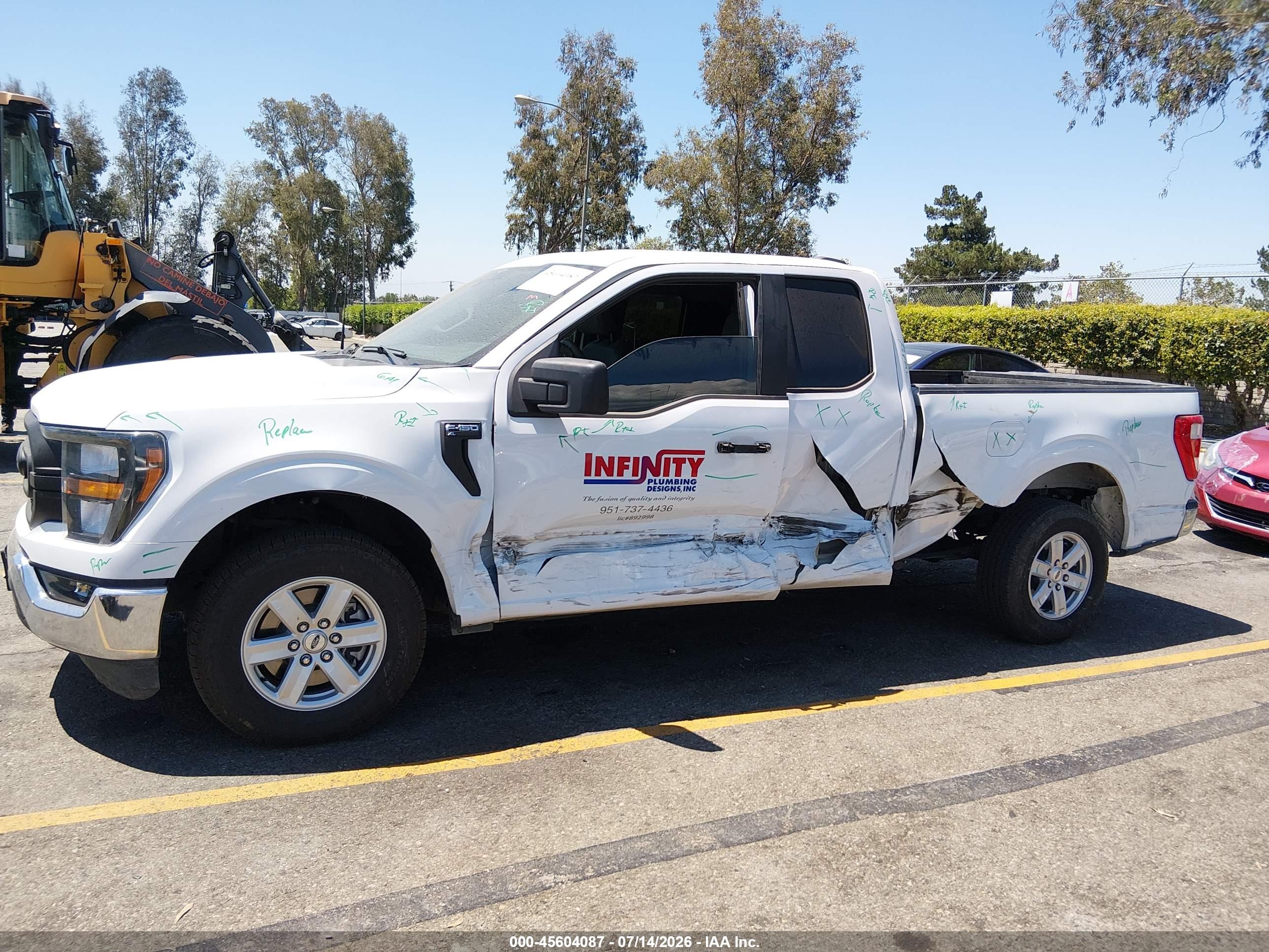 2023 FORD F-150 XL/XLT