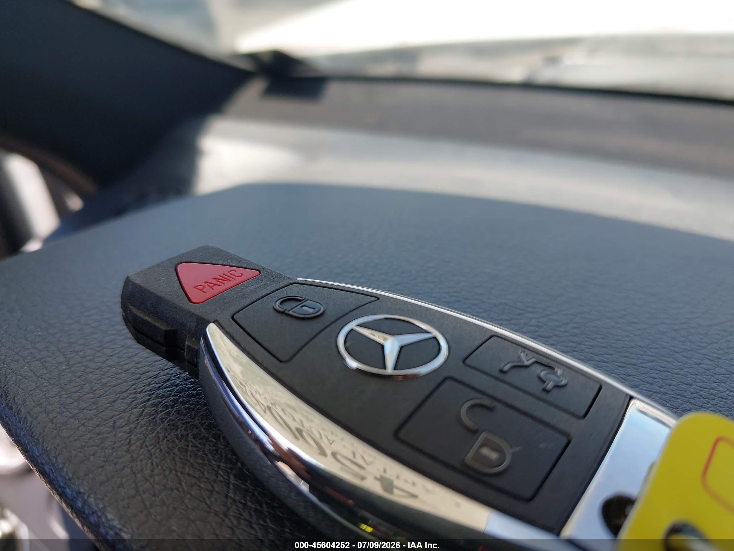 2013 MERCEDES-BENZ C 250 C250