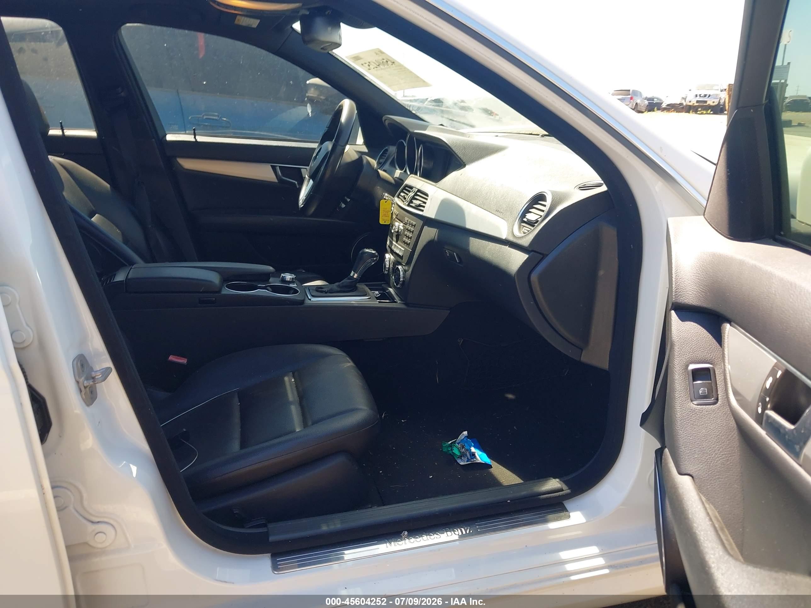 2013 MERCEDES-BENZ C 250 C250