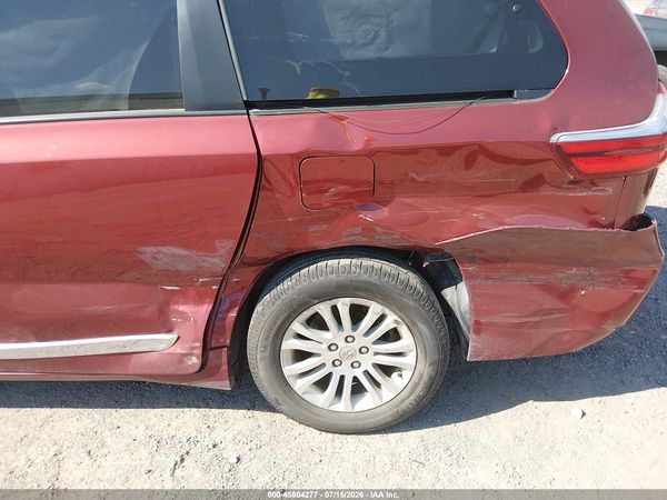2016 TOYOTA SIENNA XLE PREMIUM 8 PASSENGER