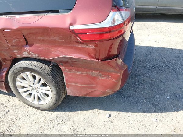 2016 TOYOTA SIENNA XLE PREMIUM 8 PASSENGER