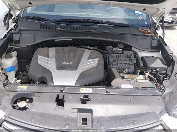2018 HYUNDAI SANTA FE SE