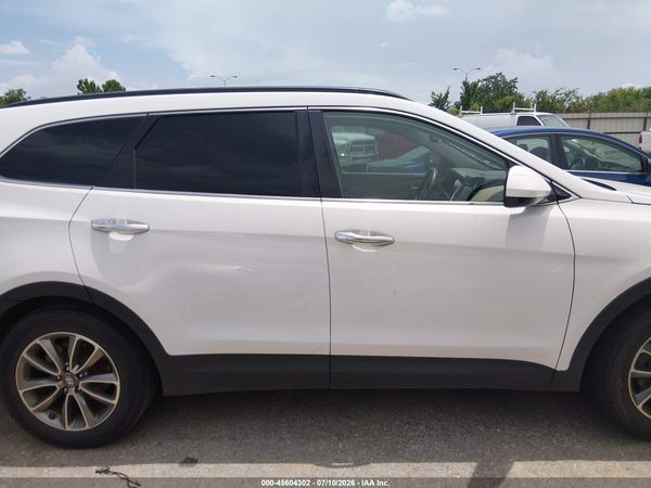 2018 HYUNDAI SANTA FE SE