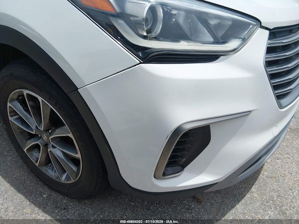 2018 HYUNDAI SANTA FE SE