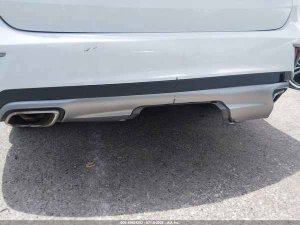 2018 HYUNDAI SANTA FE SE