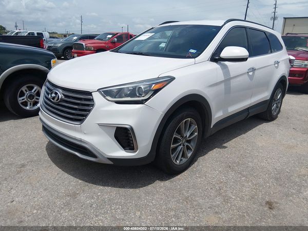 2018 HYUNDAI SANTA FE SE