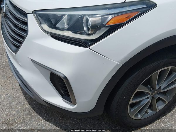 2018 HYUNDAI SANTA FE SE