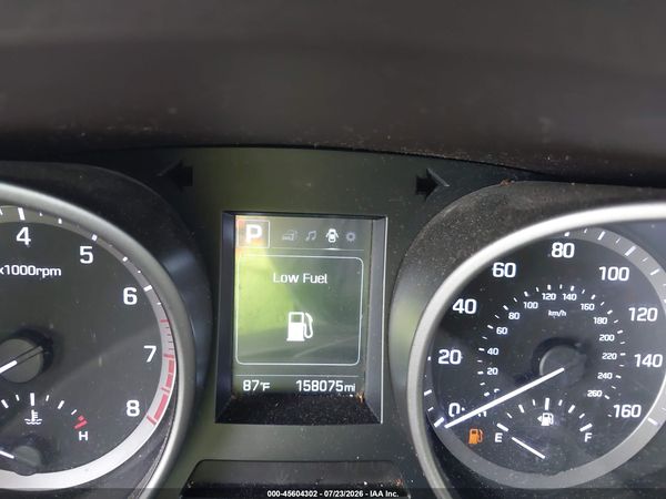 2018 HYUNDAI SANTA FE SE