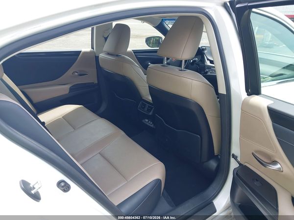 2019 LEXUS ES 350