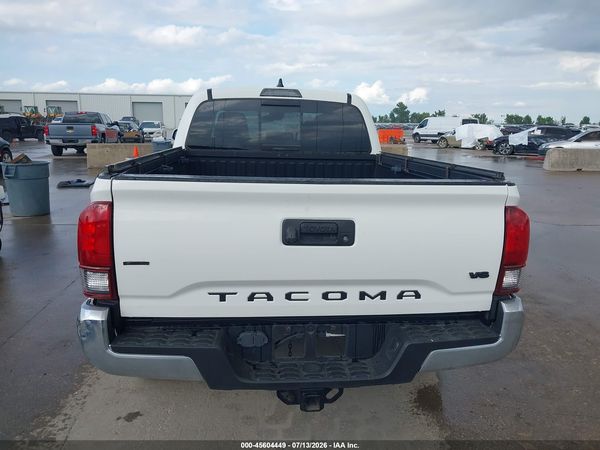 2022 TOYOTA TACOMA SR5 V6