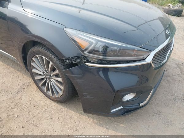 2017 KIA CADENZA PREMIUM