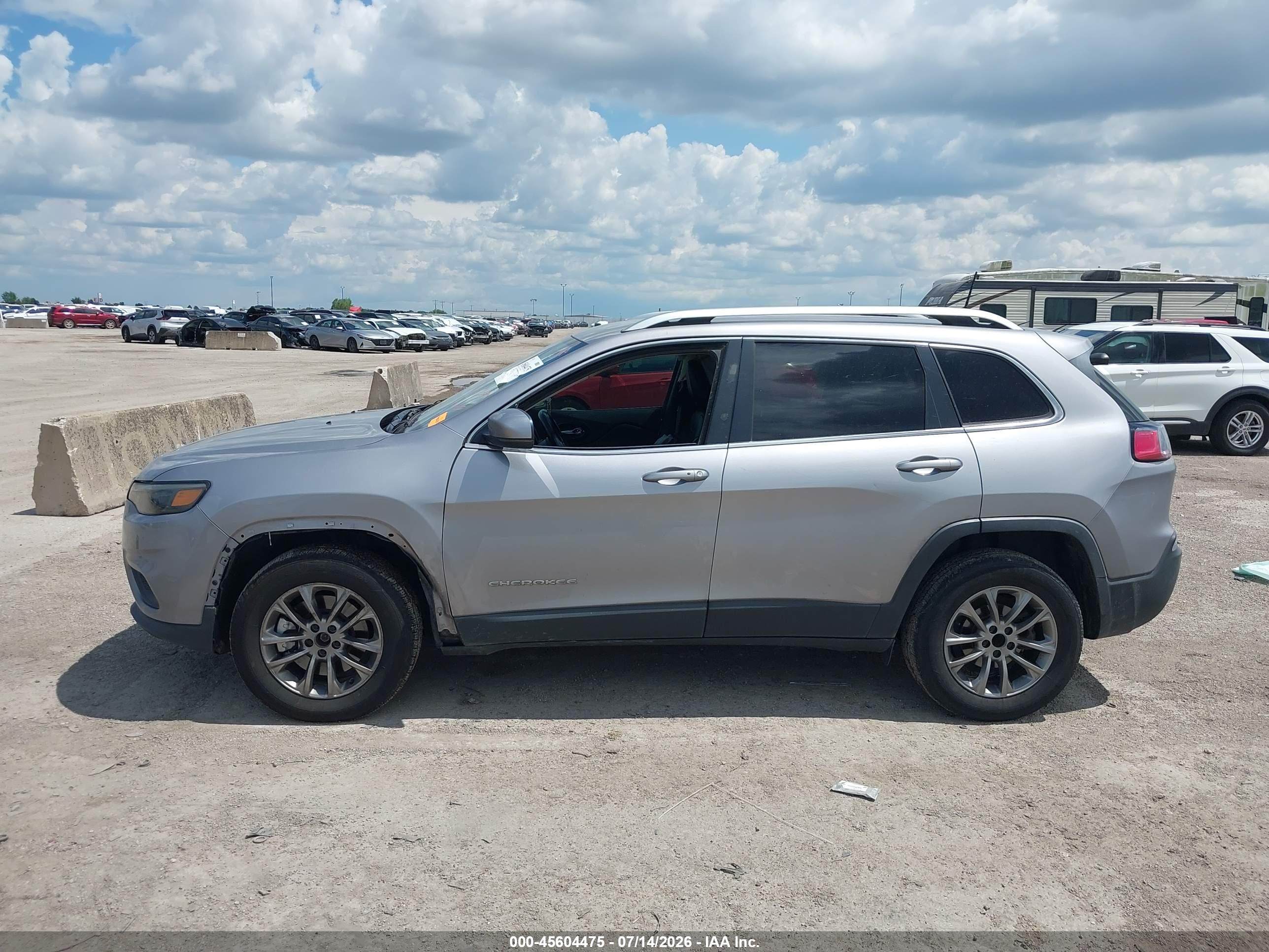 2019 JEEP CHEROKEE LATITUDE PLUS FWD