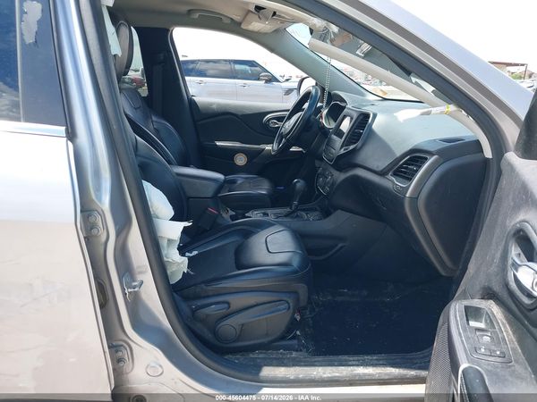 2019 JEEP CHEROKEE LATITUDE PLUS FWD