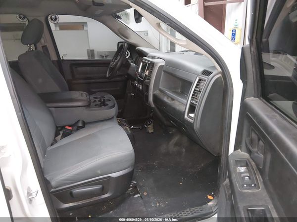 2020 RAM 1500 CLASSIC TRADESMAN  4X2 5'7 BOX
