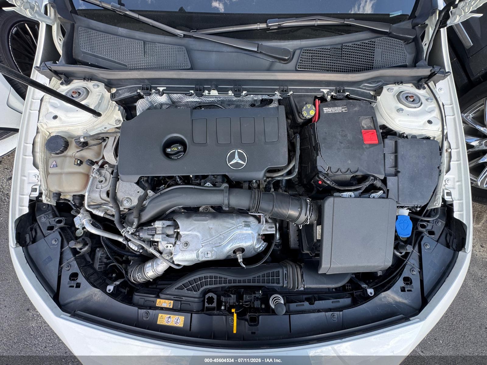 2021 MERCEDES-BENZ A 220 A220-4M