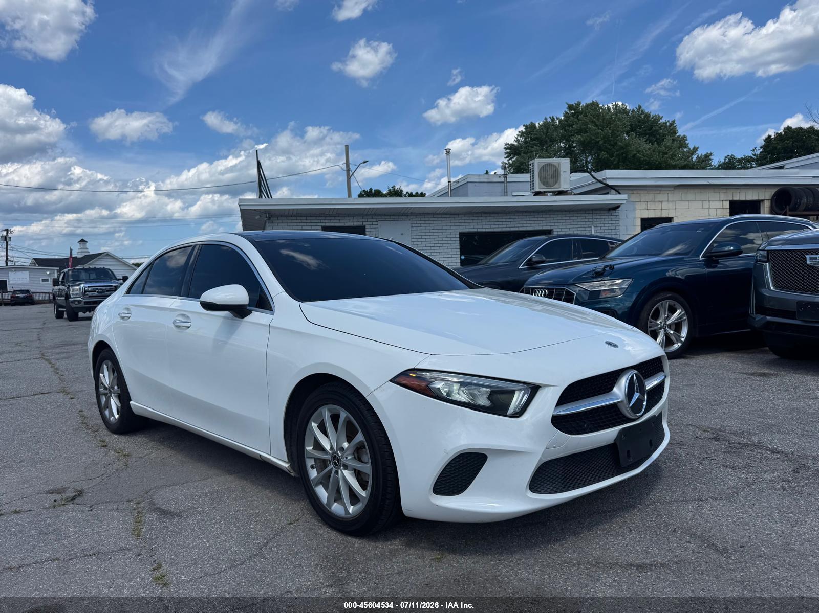 2021 MERCEDES-BENZ A 220 A220-4M