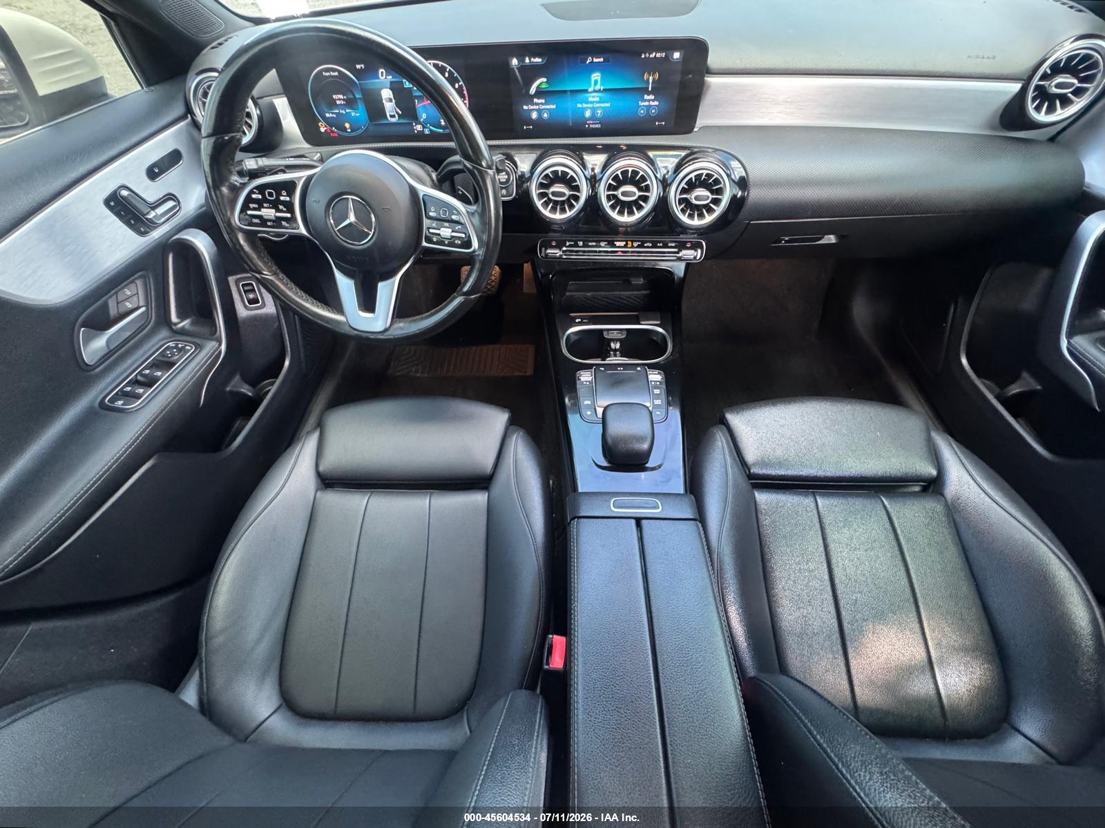 2021 MERCEDES-BENZ A 220 A220-4M