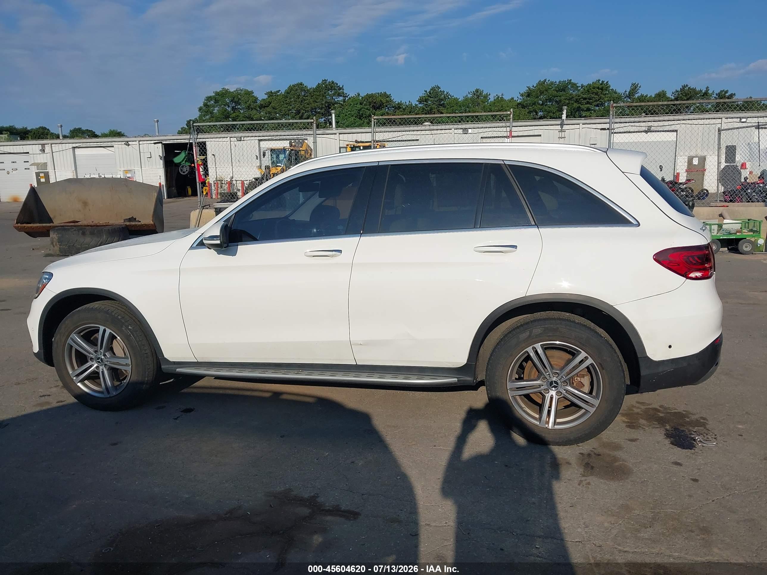 2022 MERCEDES-BENZ GLC 300 4MATIC SUV