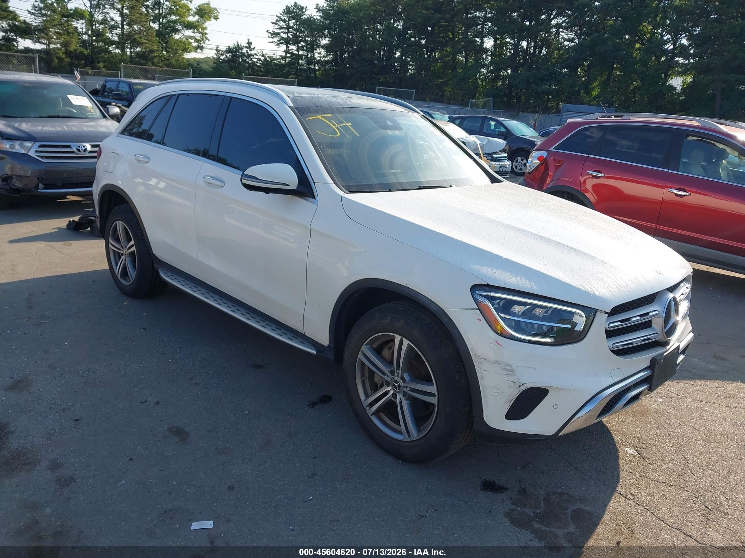 2022 MERCEDES-BENZ GLC 300 4MATIC SUV