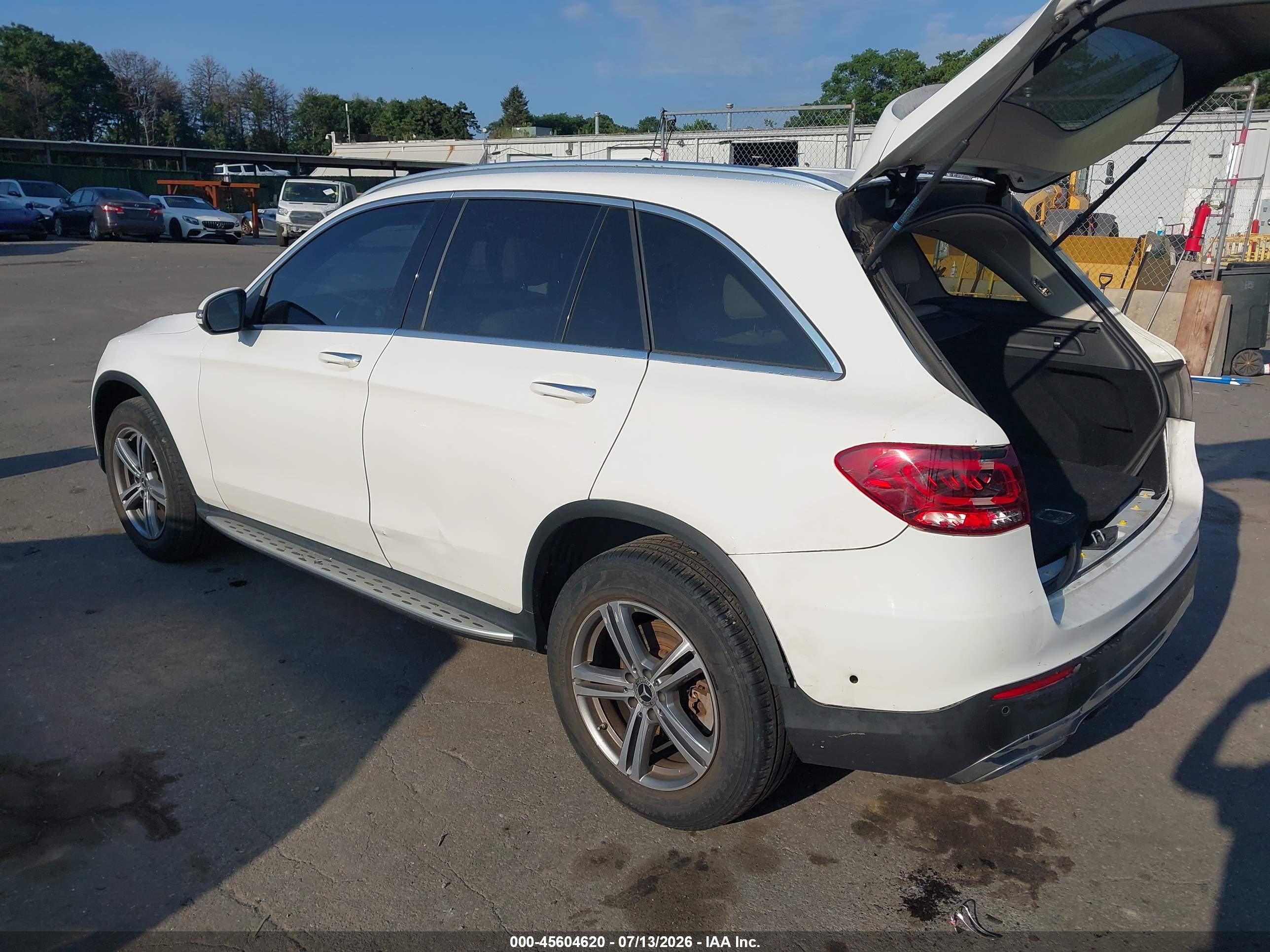 2022 MERCEDES-BENZ GLC 300 4MATIC SUV