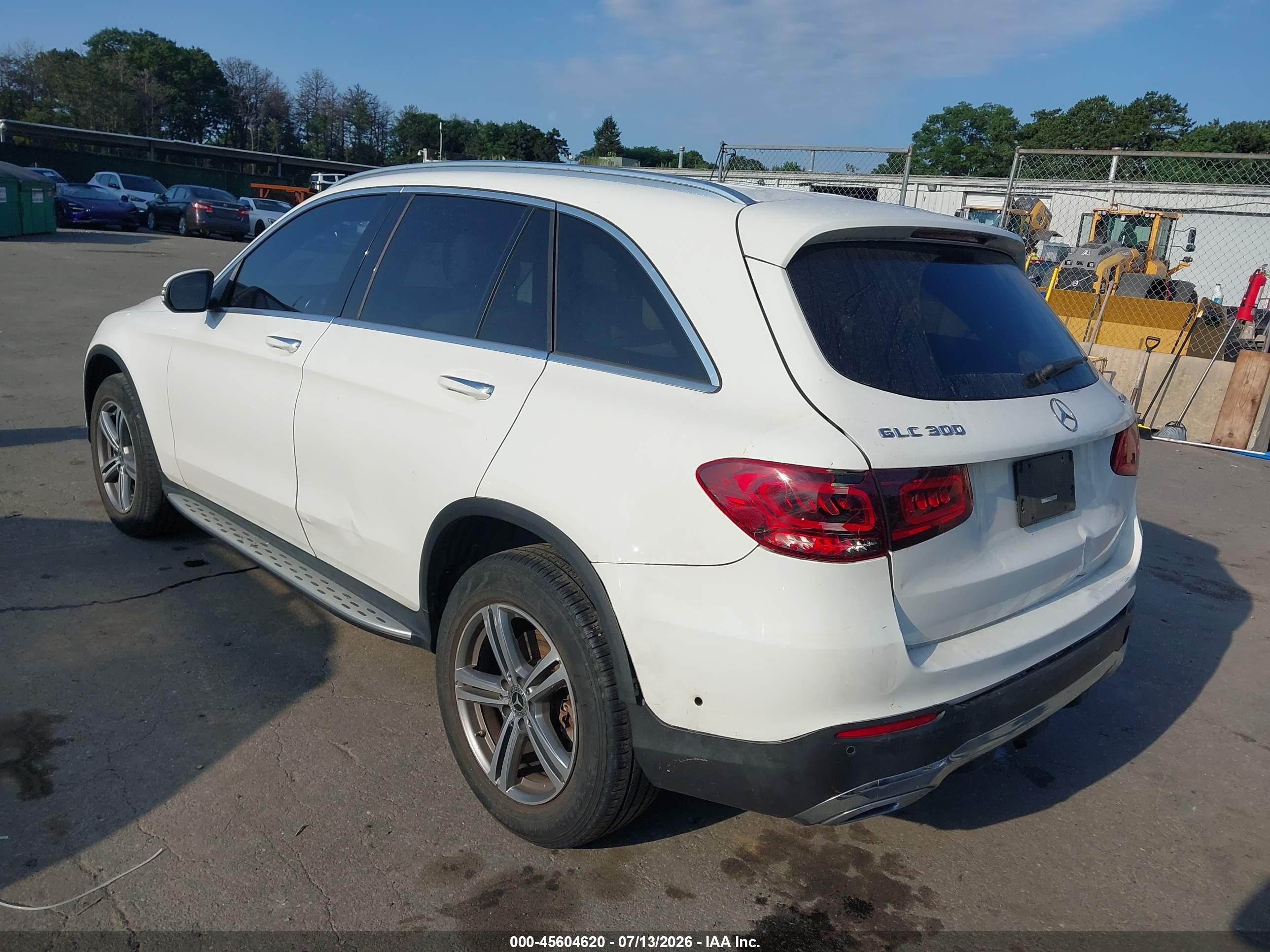2022 MERCEDES-BENZ GLC 300 4MATIC SUV