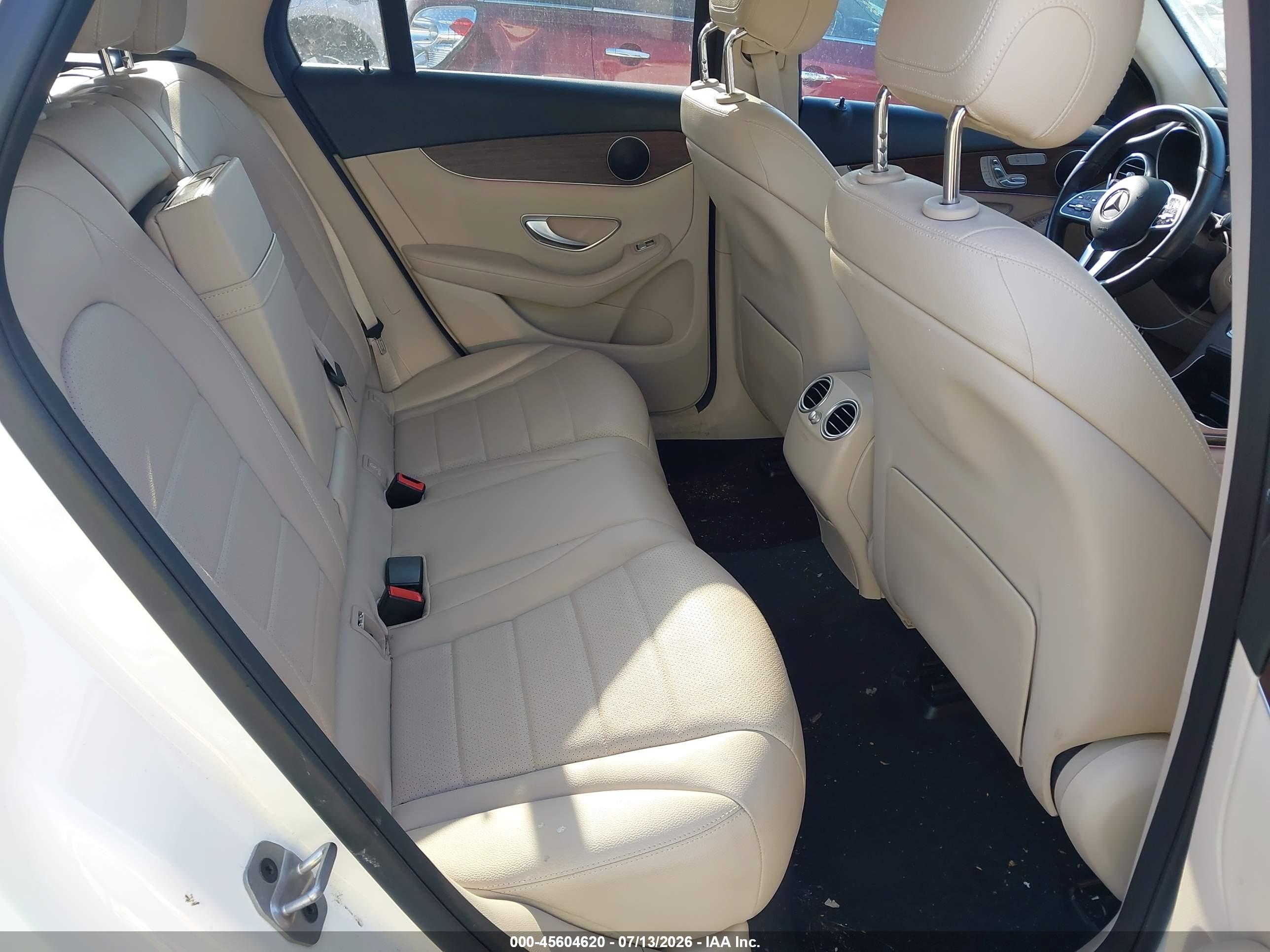 2022 MERCEDES-BENZ GLC 300 4MATIC SUV