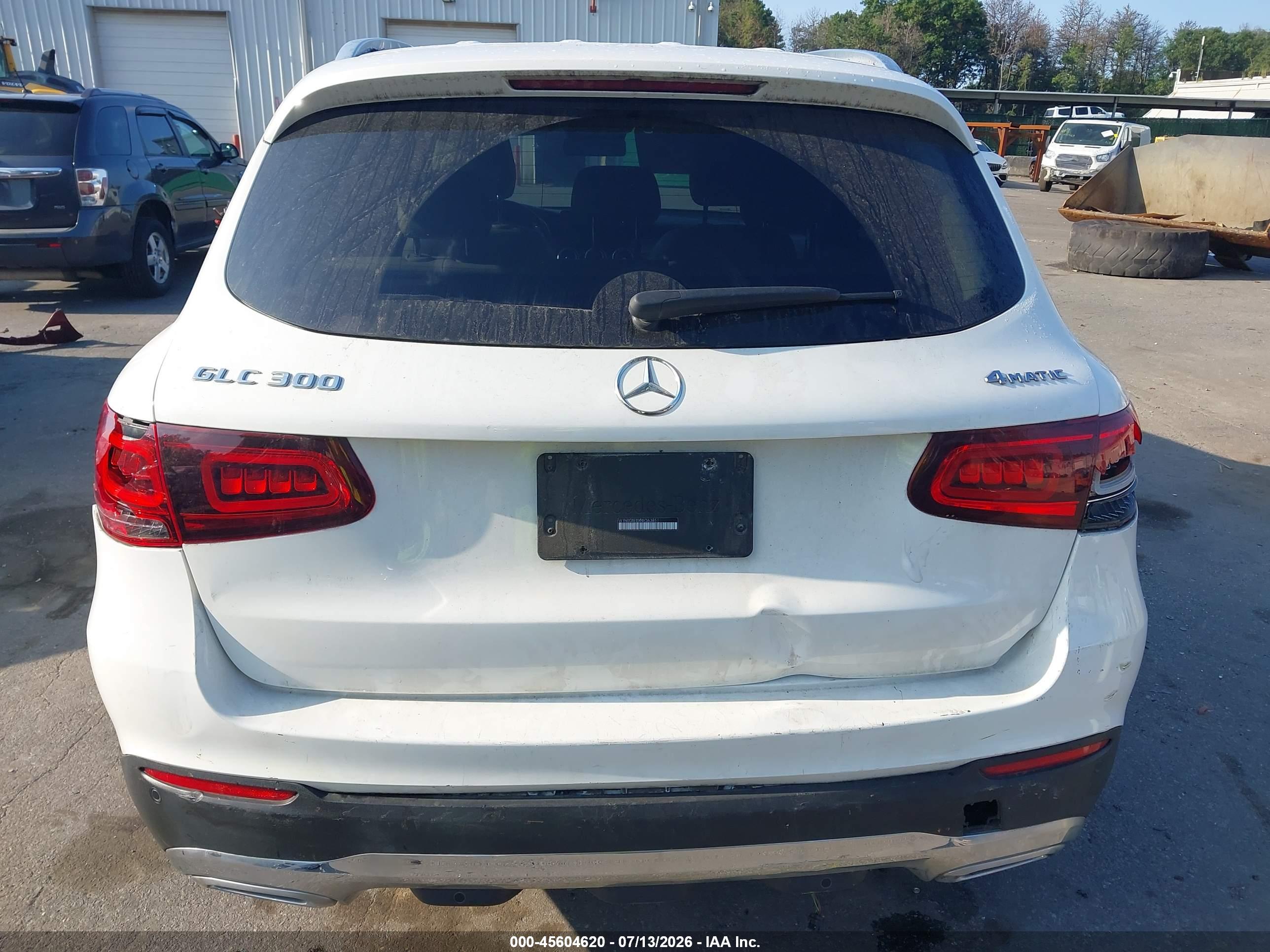 2022 MERCEDES-BENZ GLC 300 4MATIC SUV