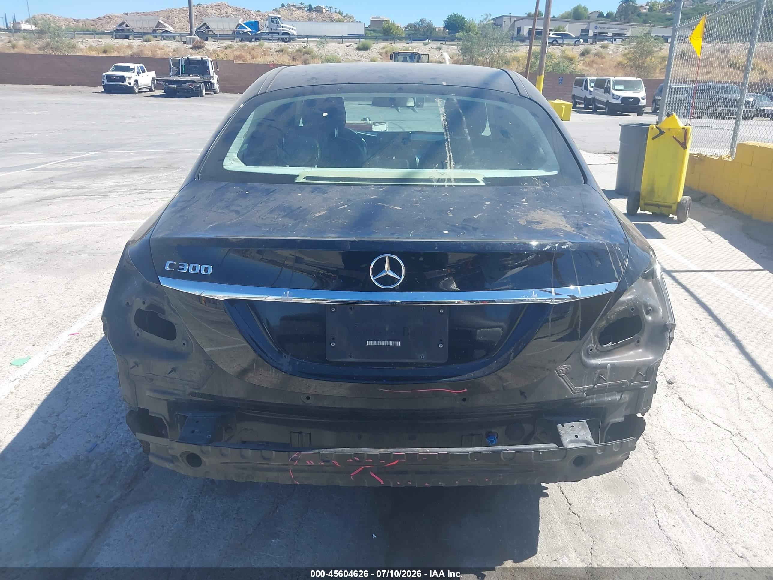 2017 MERCEDES-BENZ C 300 C300