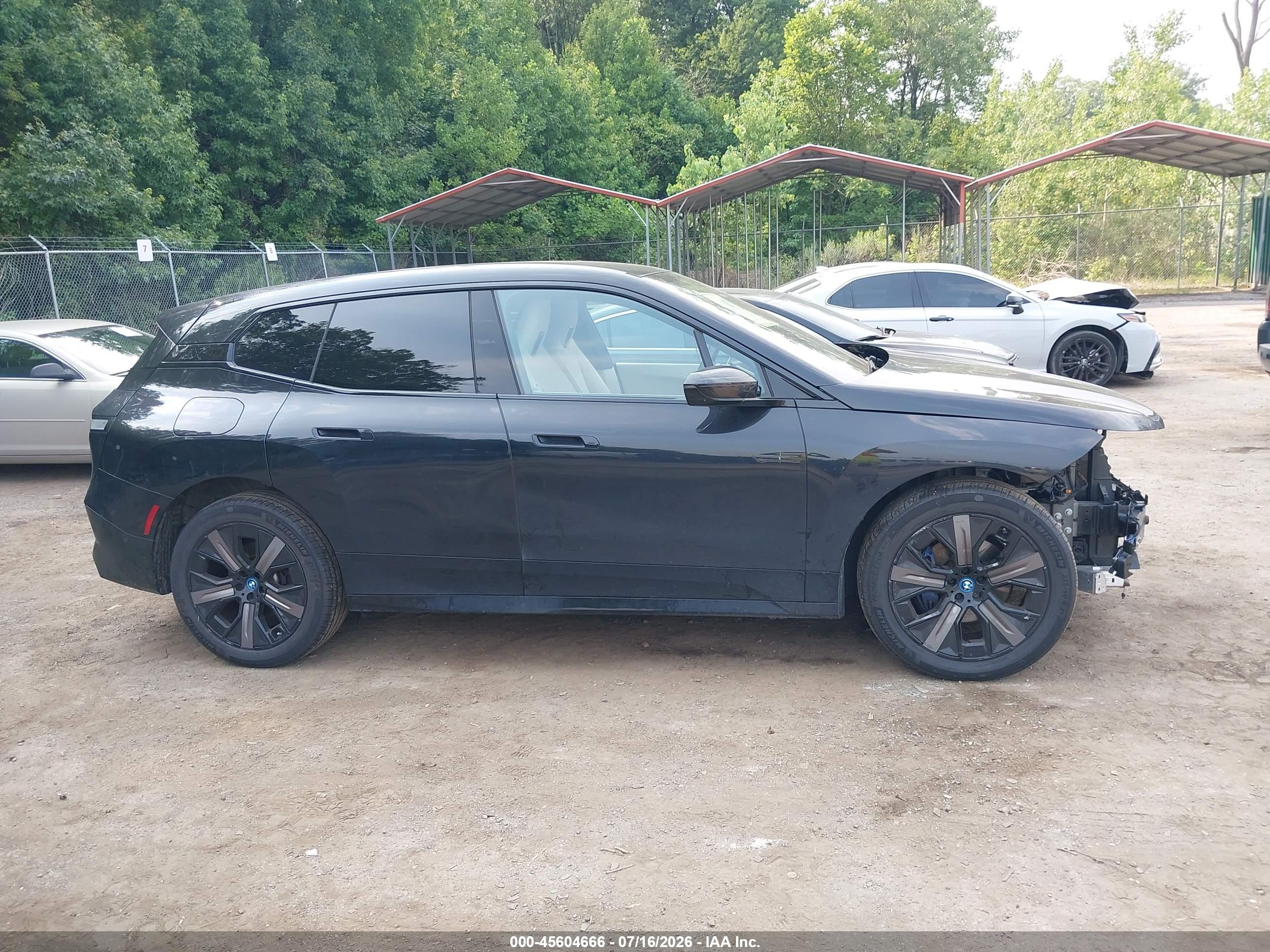 2024 BMW IX xDrive50
