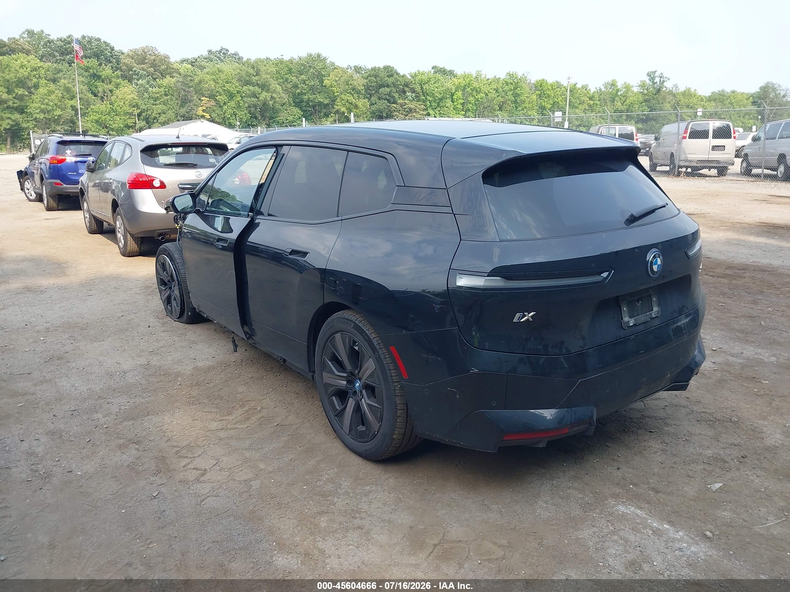2024 BMW IX xDrive50