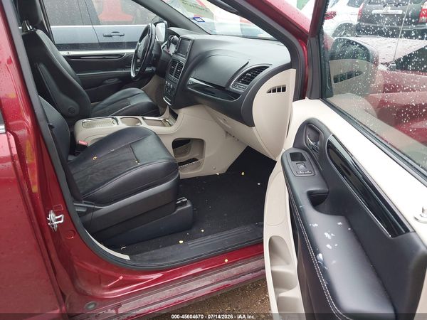 2019 DODGE GRAND CARAVAN SXT — I5