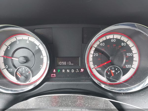 2019 DODGE GRAND CARAVAN SXT — I7