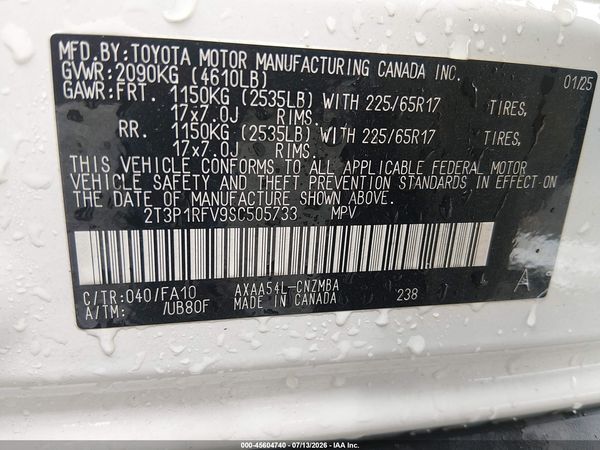 2025 TOYOTA RAV4 XLE