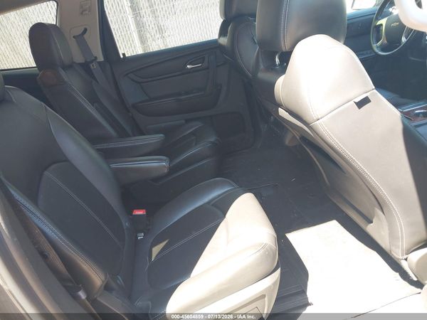 2013 CHEVROLET TRAVERSE 2LT — I8