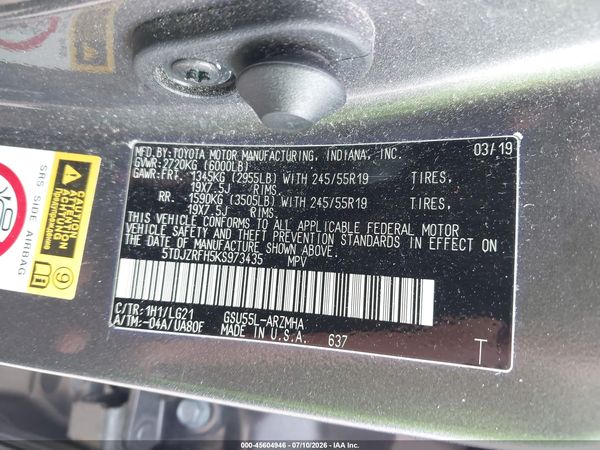 2019 TOYOTA HIGHLANDER SE