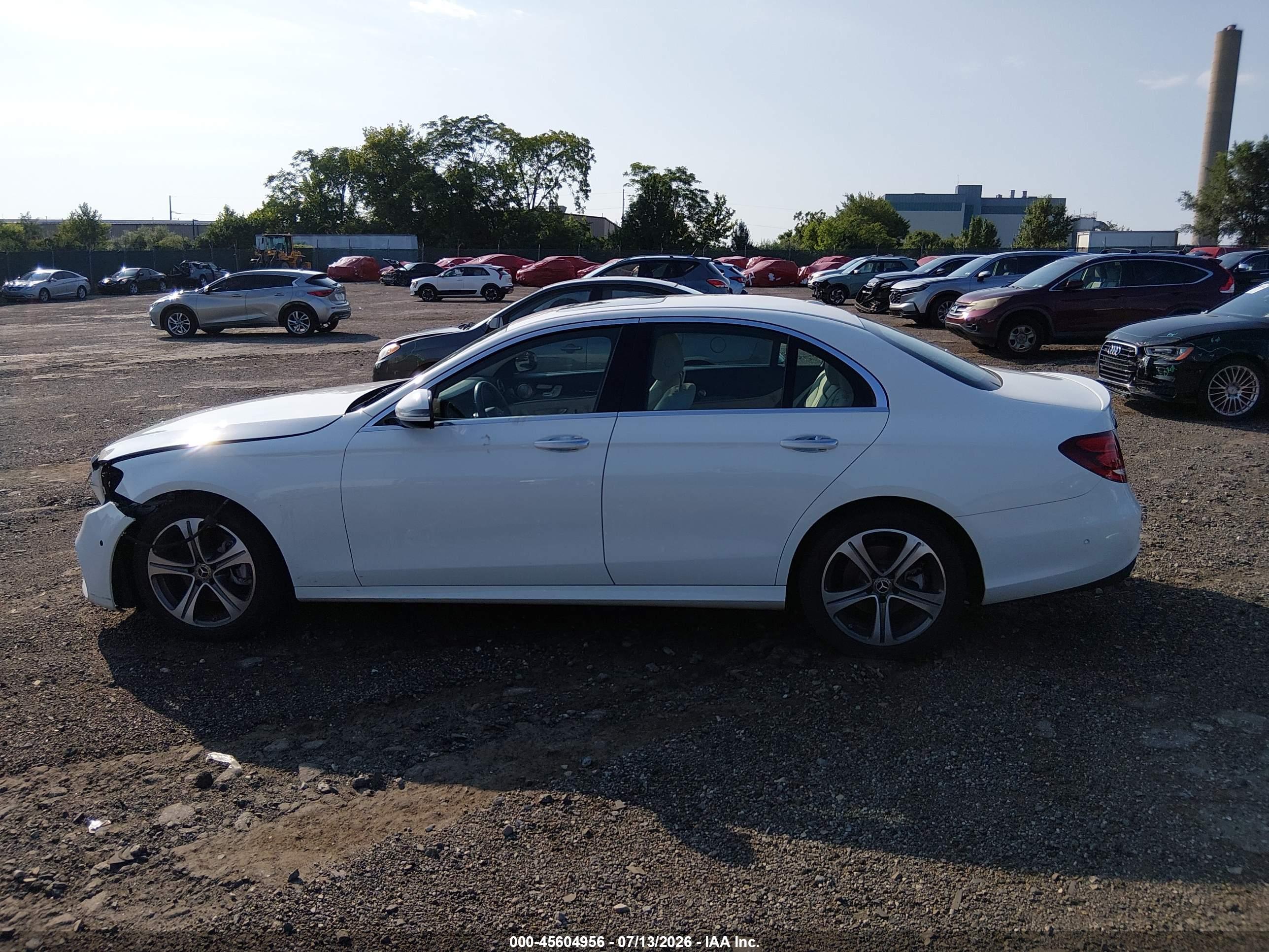 2018 MERCEDES-BENZ E 300 E300-4M