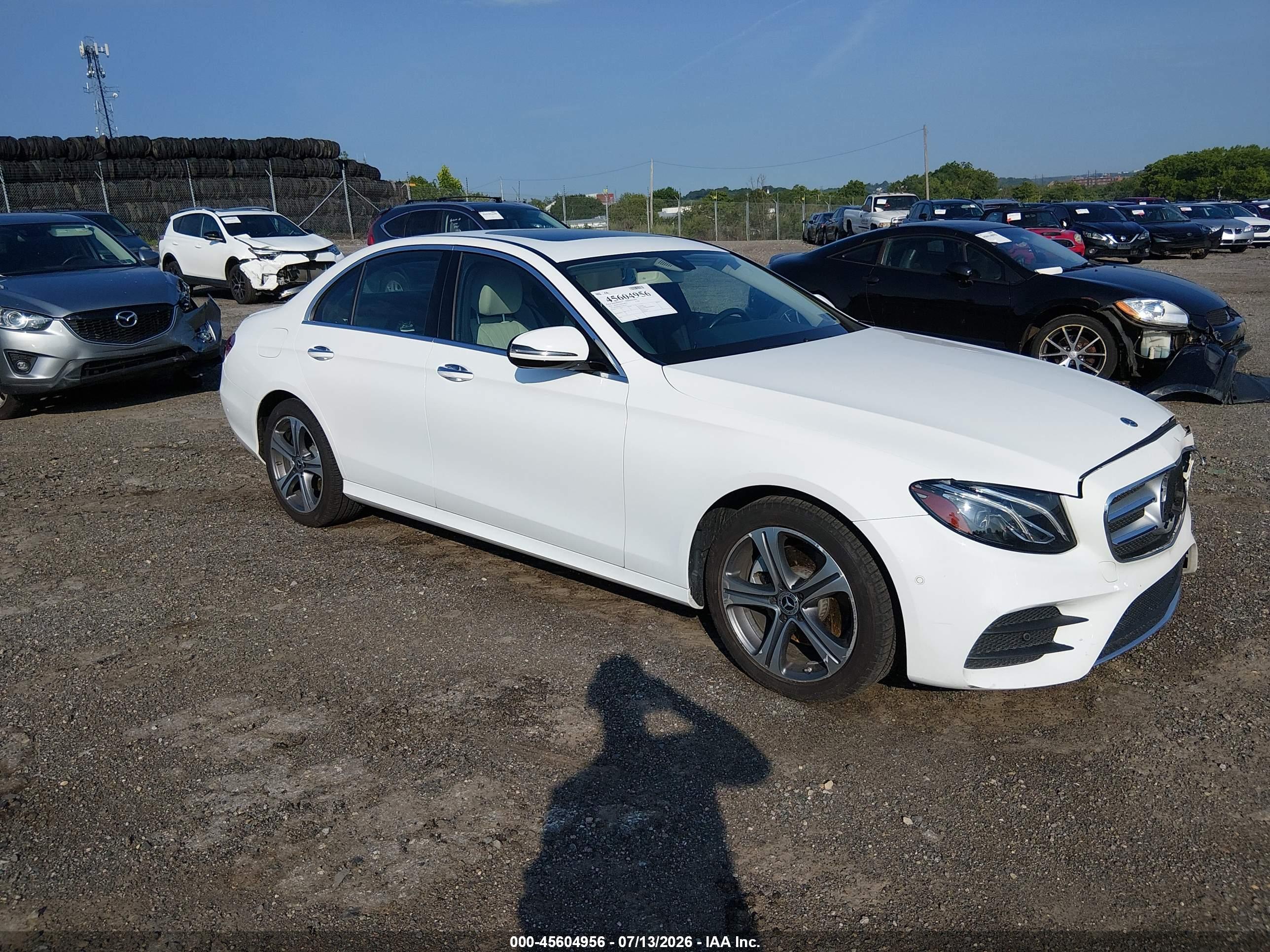 2018 MERCEDES-BENZ E 300 E300-4M