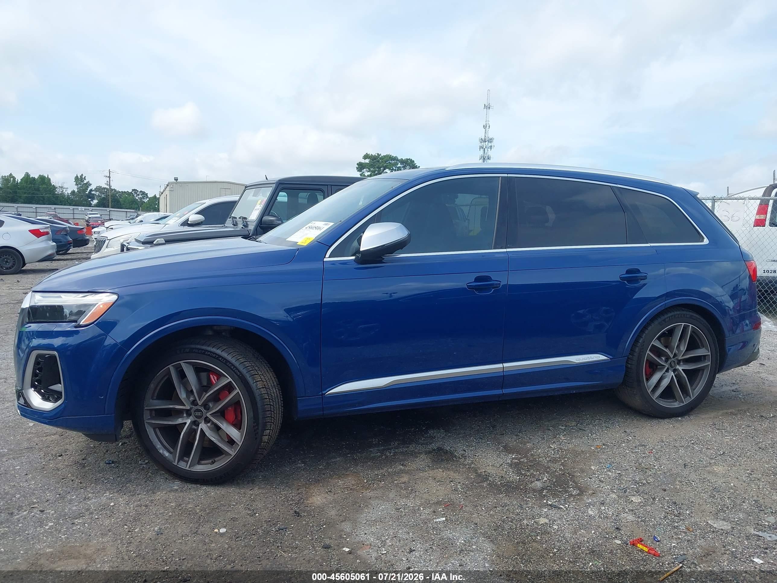 2025 AUDI SQ7