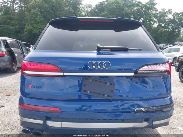 2025 AUDI SQ7