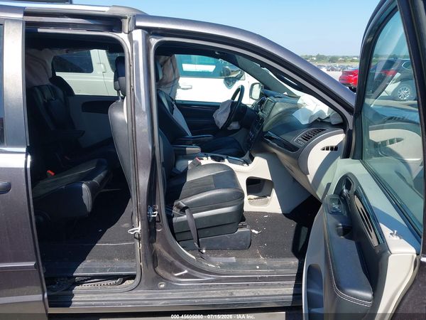 2017 DODGE GRAND CARAVAN SXT — I5