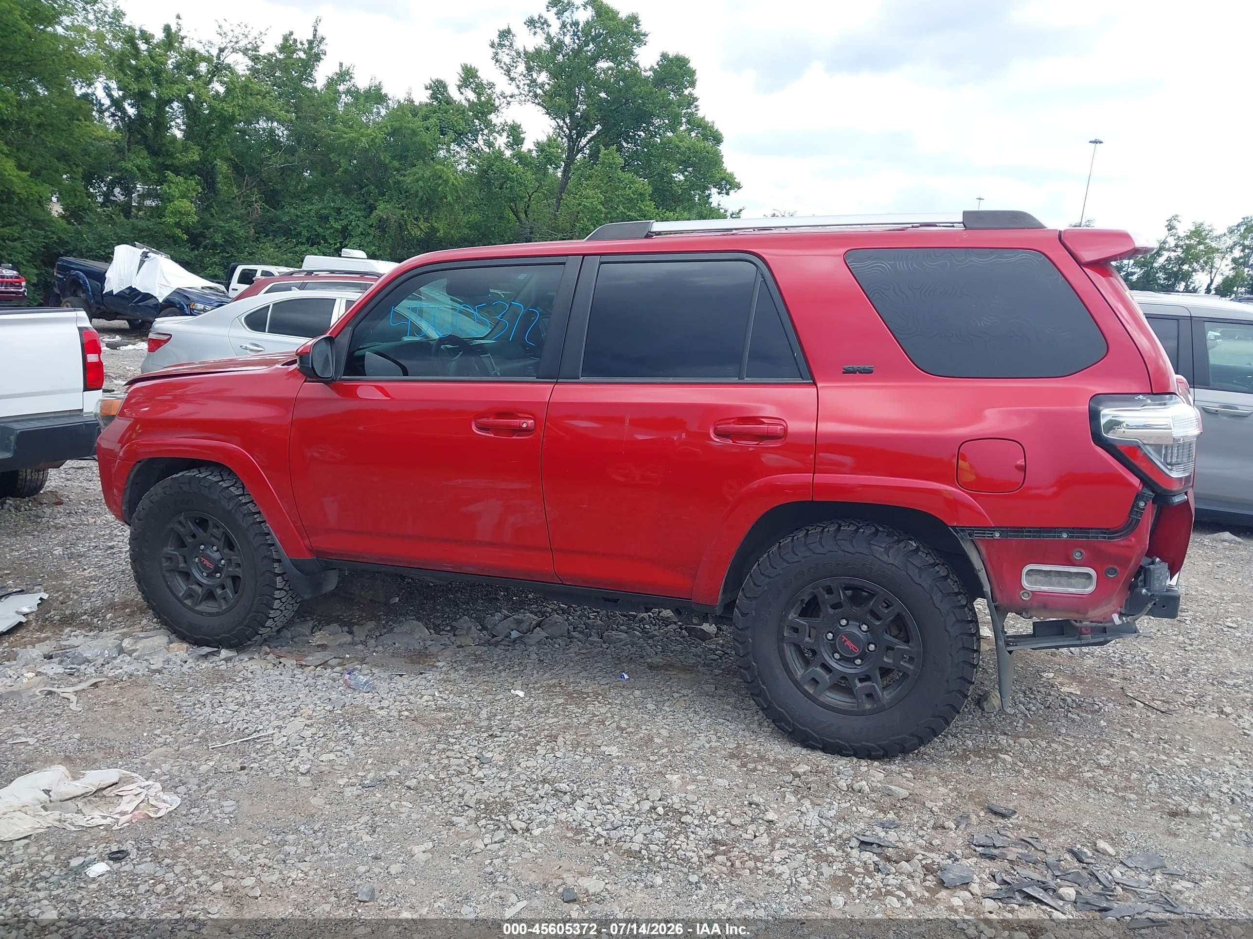 2023 TOYOTA 4RUNNER SR5