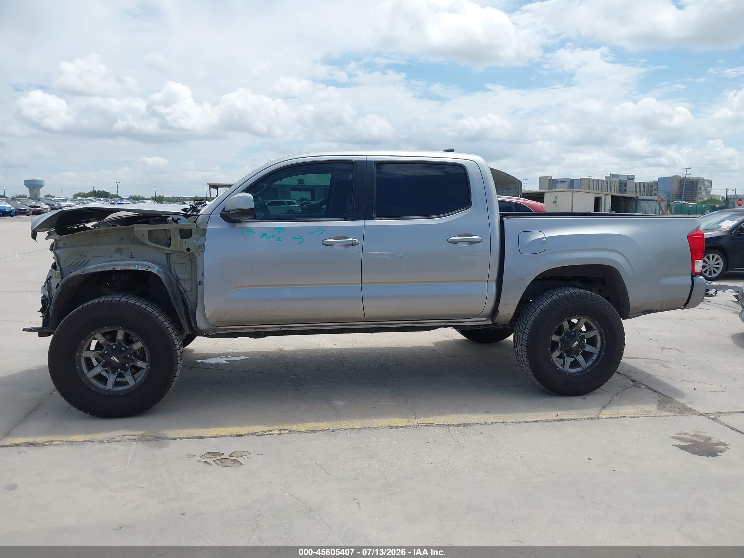 2017 TOYOTA TACOMA SR